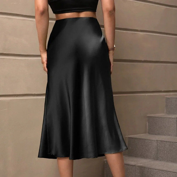 Black Preppy Womens High Waist Satin Skirt - Picture 2 of 5